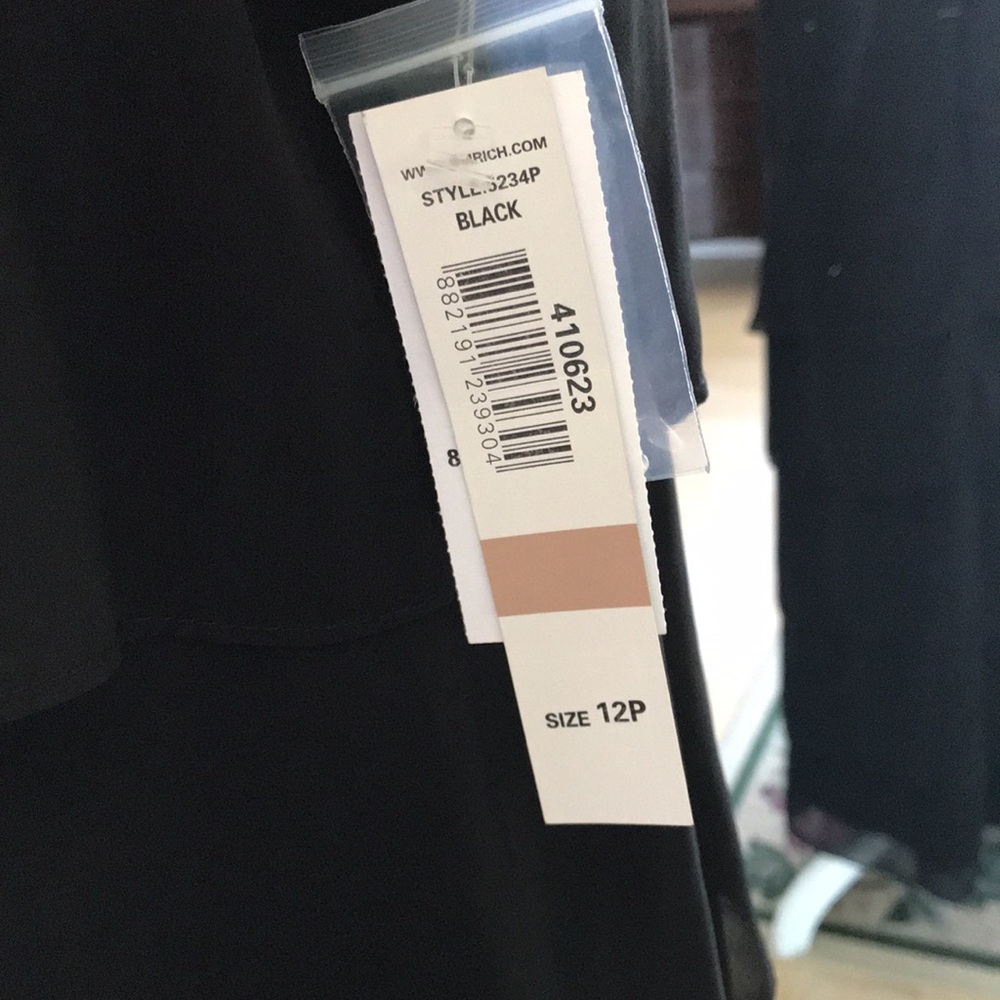 R&M Richards black, full length gown - Picture 6 of 8